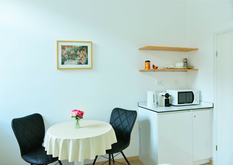 Hotel Studio Rose On Rokova Street -