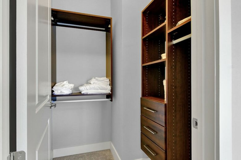 Kasa Charlotte Uptown Apartments