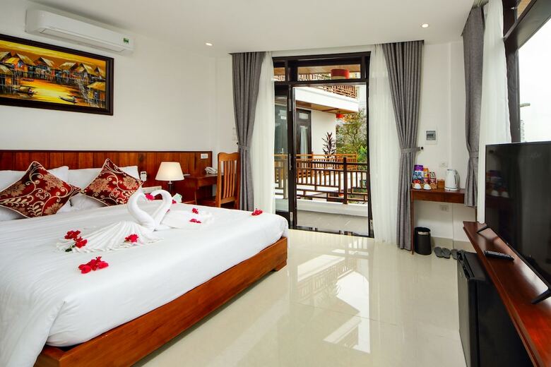 Hotel Threeway Riverside Villa