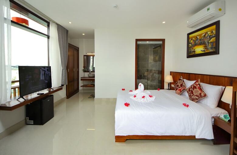 Hotel Threeway Riverside Villa
