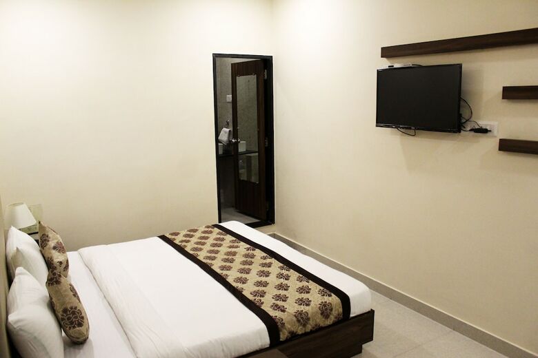 Eco Inn Hotel
