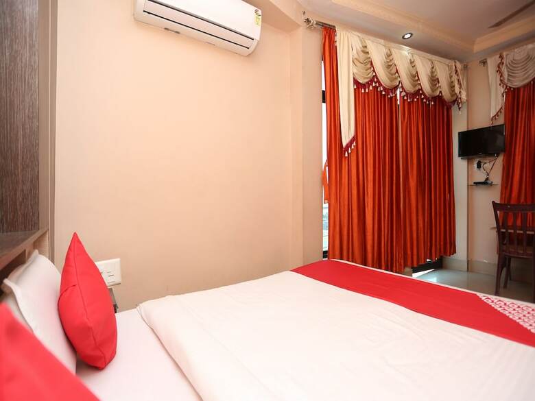 Oyo 28314 Hotel Larica