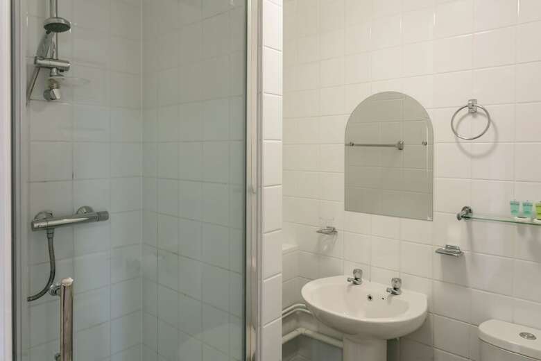Roydon Marina Village Hotel
