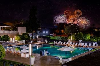 Anaheim Plaza Hotel