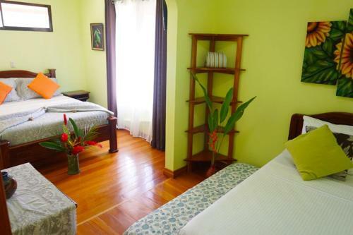Inn Jimenez Bed & Breakfast