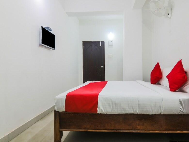 Hotel Oyo Flagship 15828 Neexotica