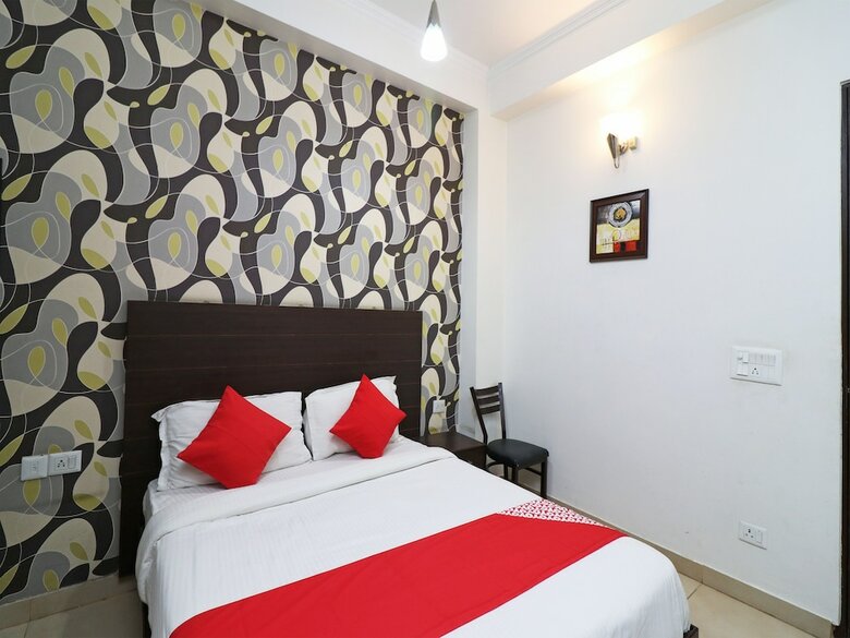 Oyo 2484 Hotel Silver Star