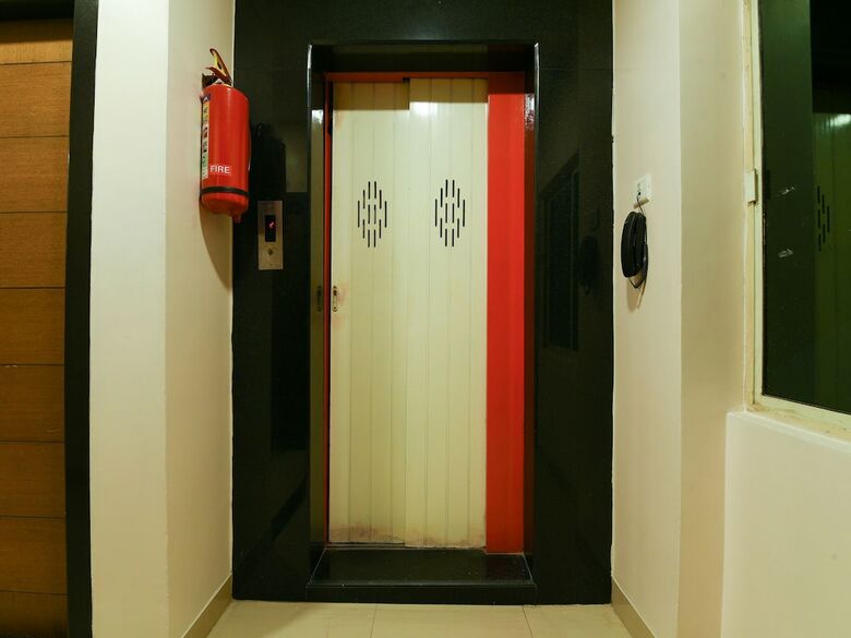 Hotel Oyo 3229 Balaji Grand
