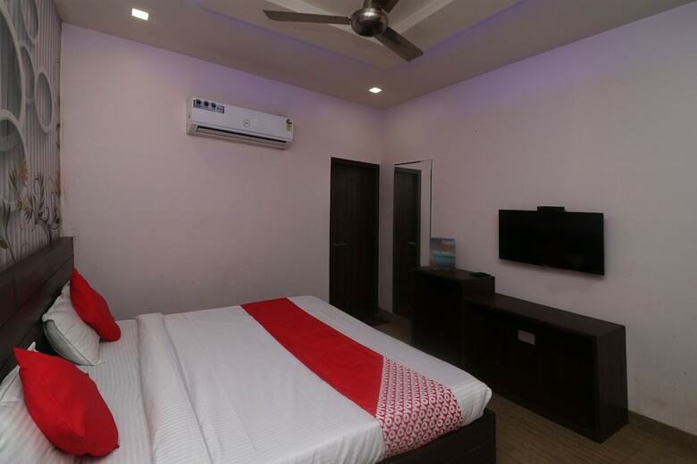 Oyo 22826 Hotel Sheltear & Resturant
