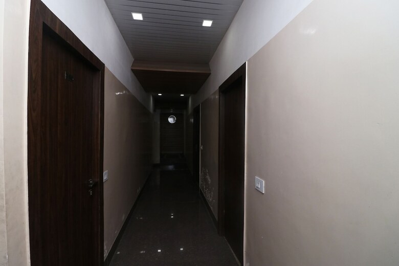 Oyo 22826 Hotel Sheltear & Resturant