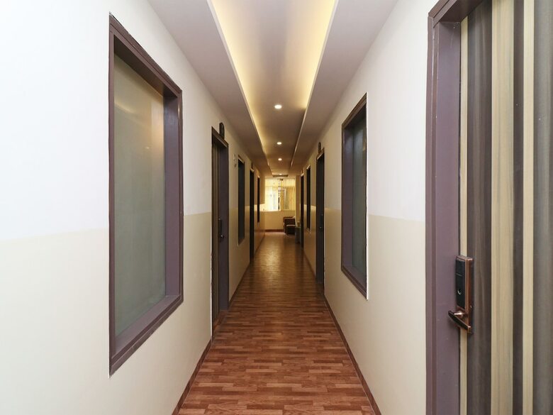 Hotel Oyo 26161 Plazzo Inn
