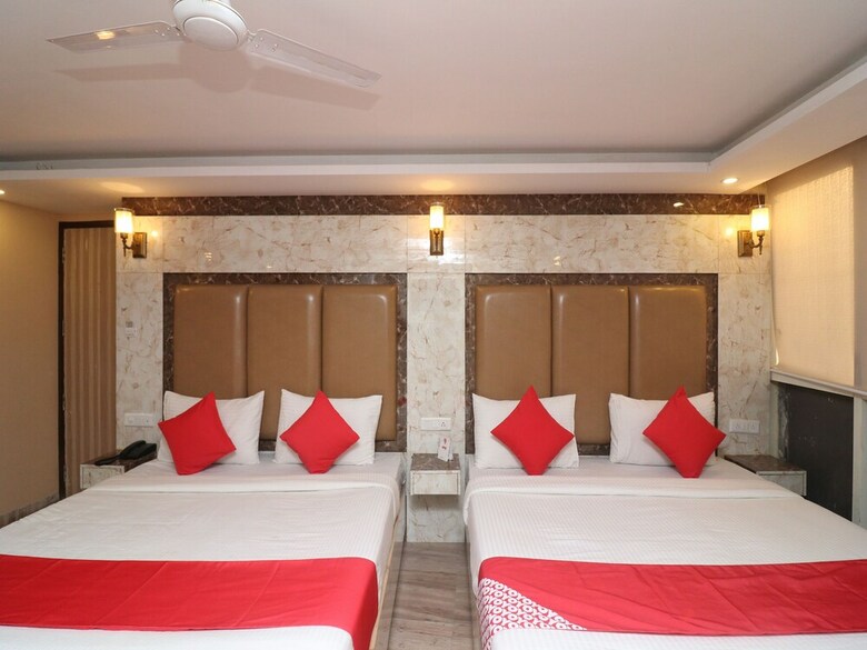 Hotel Oyo 26161 Plazzo Inn