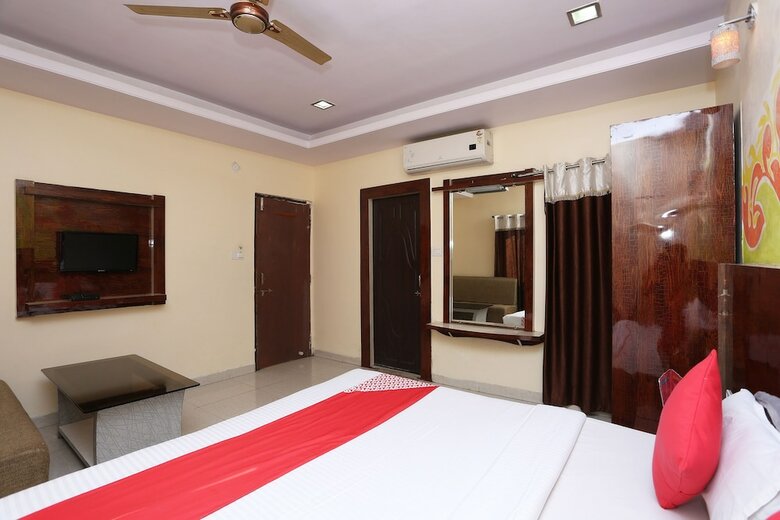 Oyo 7828 Hotel Saket