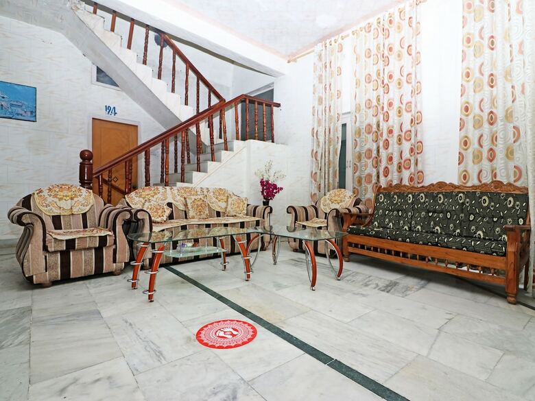 Hotel Oyo 27935 Riverview Resort