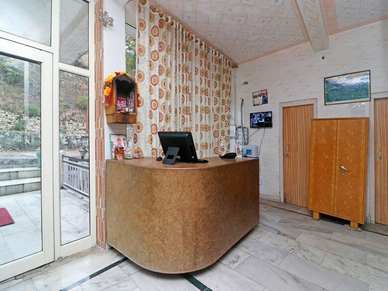 Hotel Oyo 27935 Riverview Resort