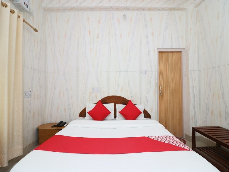 Hotel Oyo 27935 Riverview Resort
