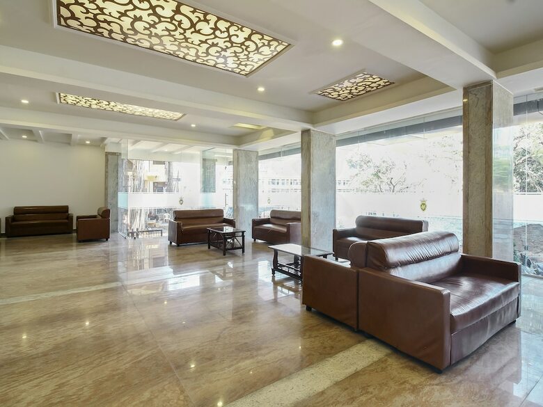 Oyo 26941 Hotel Palm International