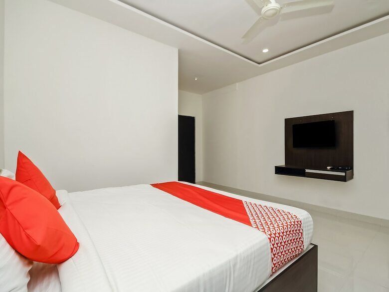Oyo 26941 Hotel Palm International