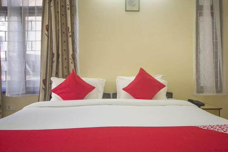 Hotel Oyo 23578 Gompus