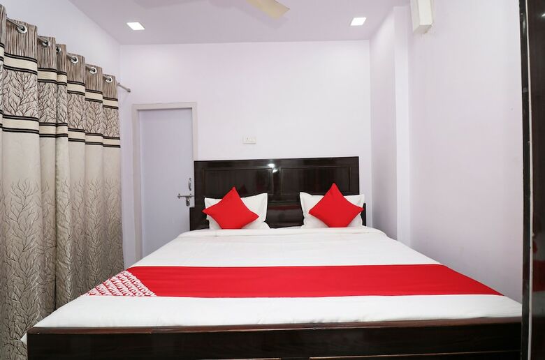 Oyo 23207 Hotel Raj Shree
