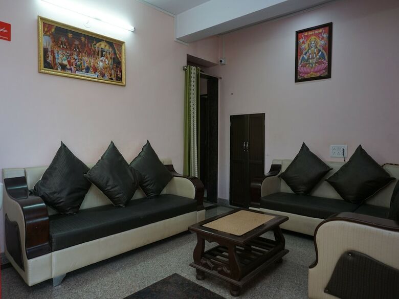 Hotel Oyo 24793 Eagle Villa