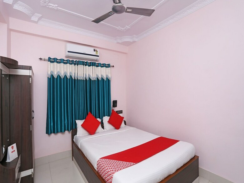 Hotel Oyo 25018 Saanvi