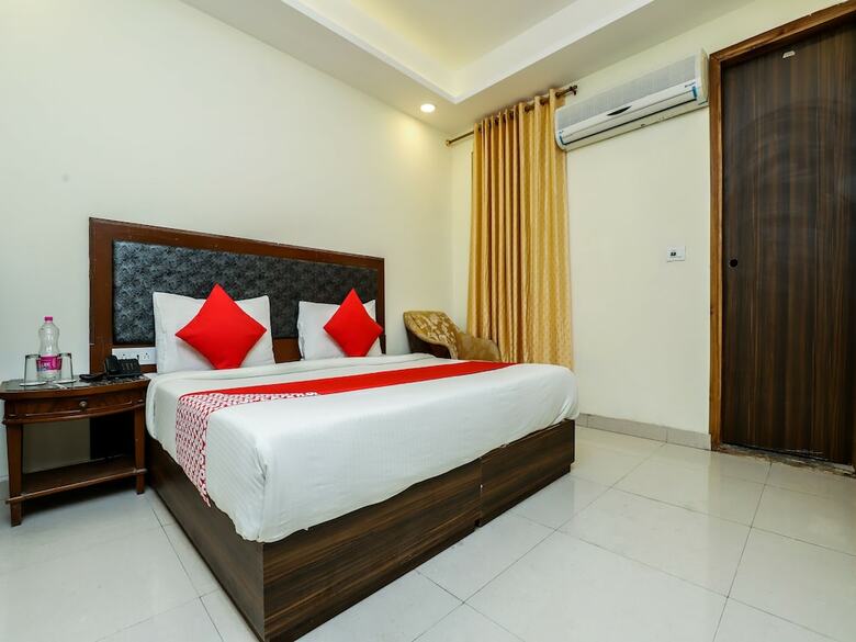 Oyo 23466 Hotel Planet
