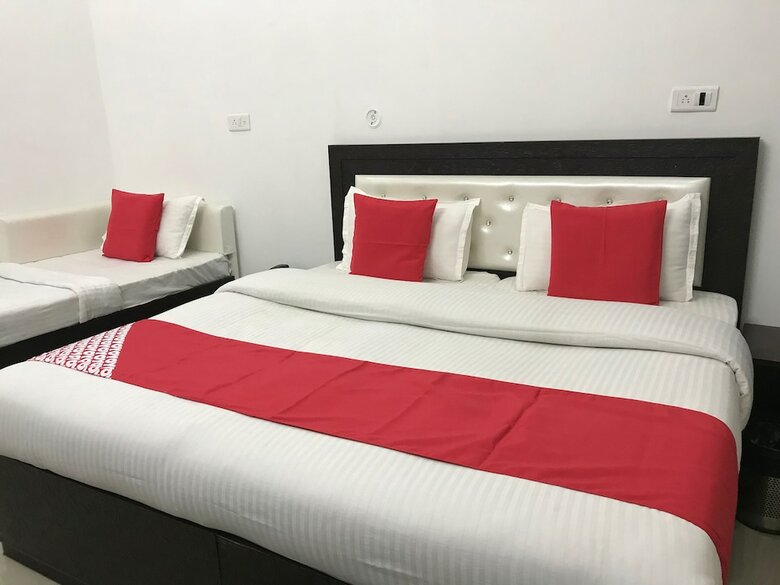 Oyo 23159 Hotel Suryansh