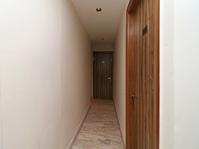 Oyo 24754 Hotel Good Luck House