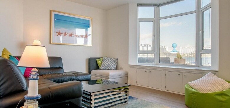 Quayside - Modern Apartment