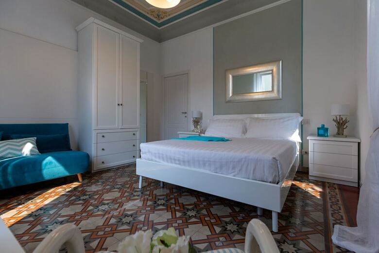 Maji Como Lake Apartments