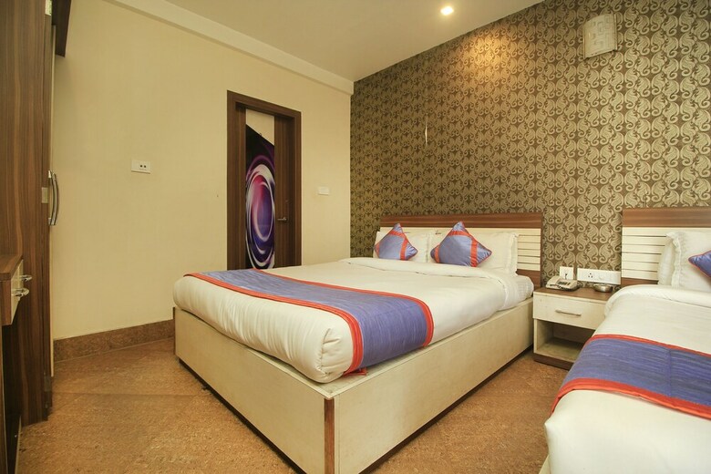 Oyo 28319 Hotel Ganayak