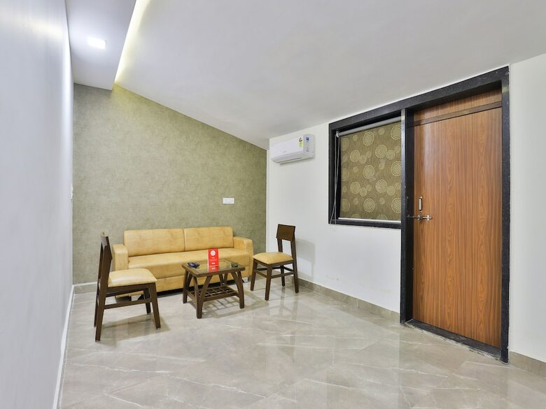 Oyo 18972 Hotel Saineel