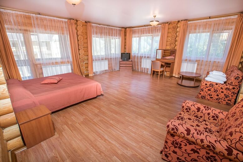 Takmak Spa Hotel