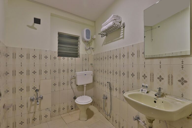 Oyo 26999 Hotel Sg