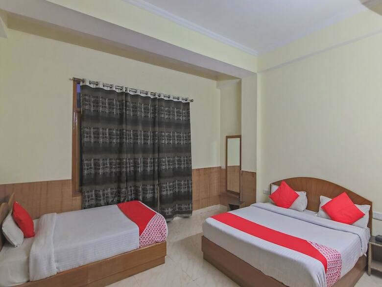 Hotel Oyo 23584 Ivy Resort