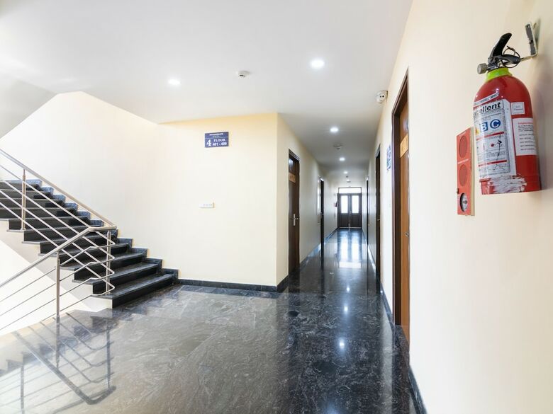 Hotel Capital O 28398 Mysore Gate