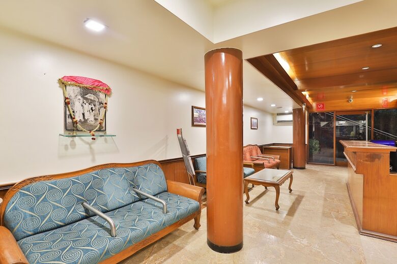 Hotel Oyo 23337 Flagship Ashram Road