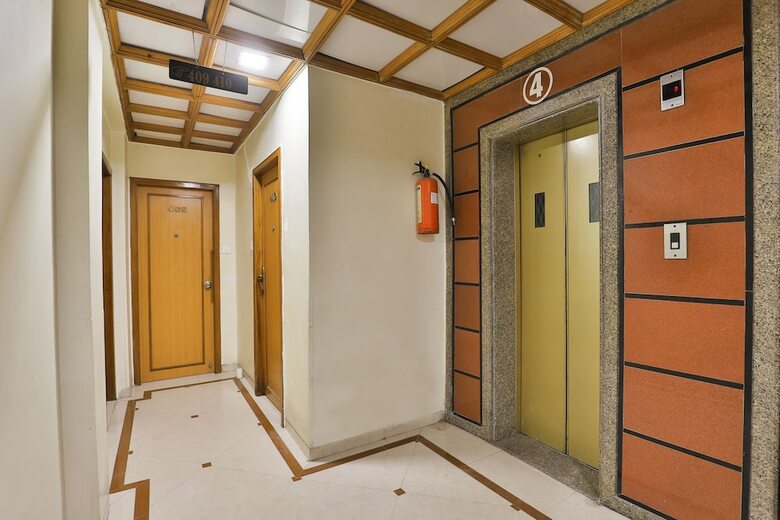 Hotel Oyo 23337 Flagship Ashram Road