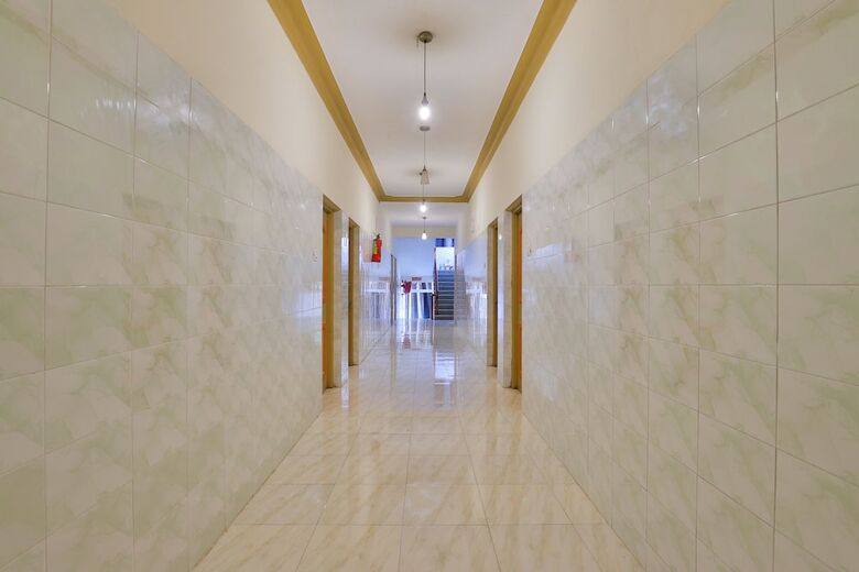 Oyo 18385 Hotel Triveni