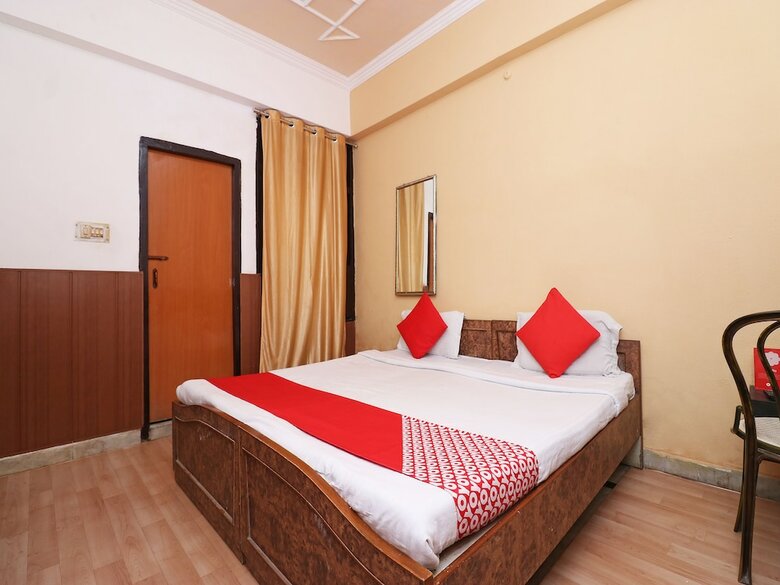 Oyo 8379 Hotel Kamal