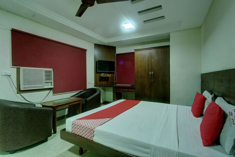 Oyo 26797 Ss Hotels