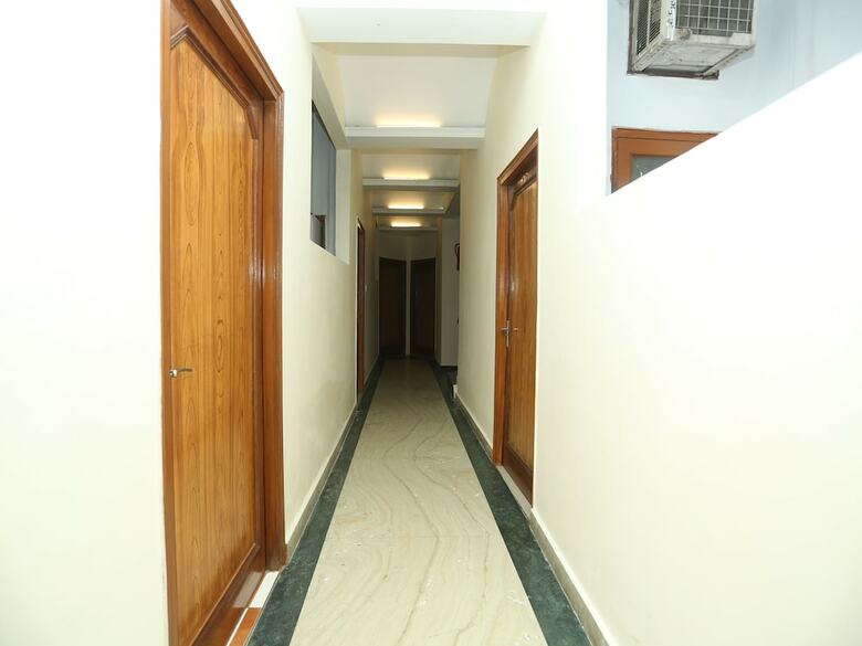 Hotel Oyo 18273 Basera