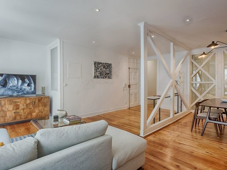Apartamentos Architectural Gem In Bica