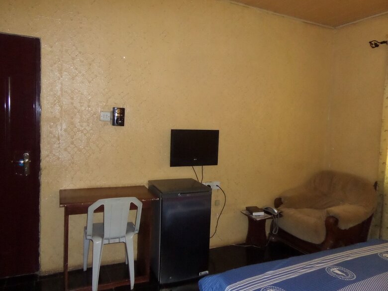 Hotel Abi-k Suites And Inn
