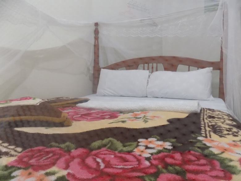 Bed & Breakfast R & R Gardens