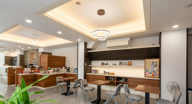 Hotel Home Inn Loudong