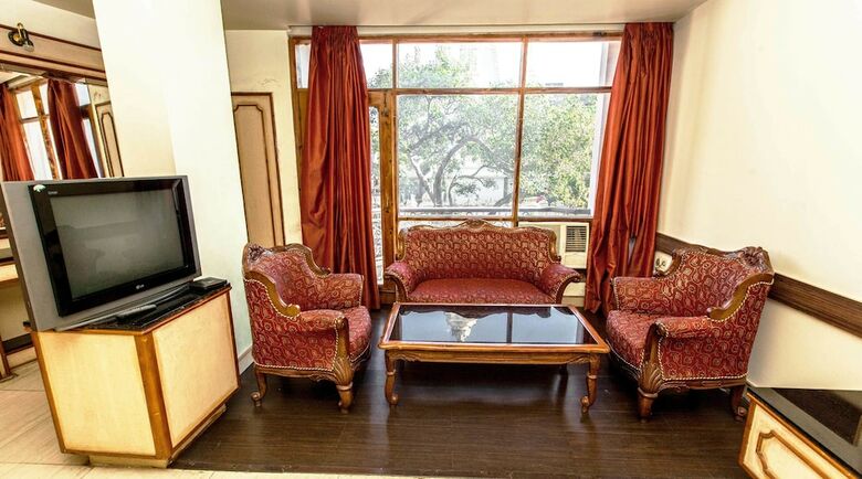 Hotel Subash International