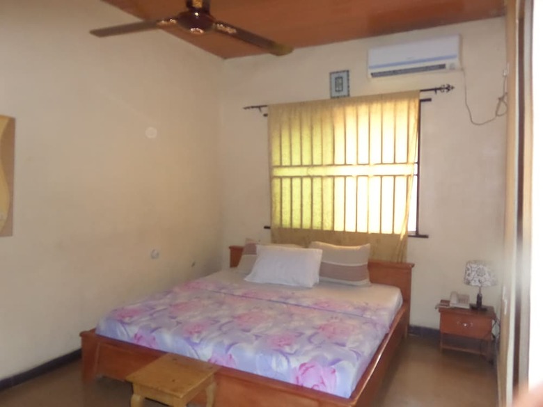 China Hotel And Suites