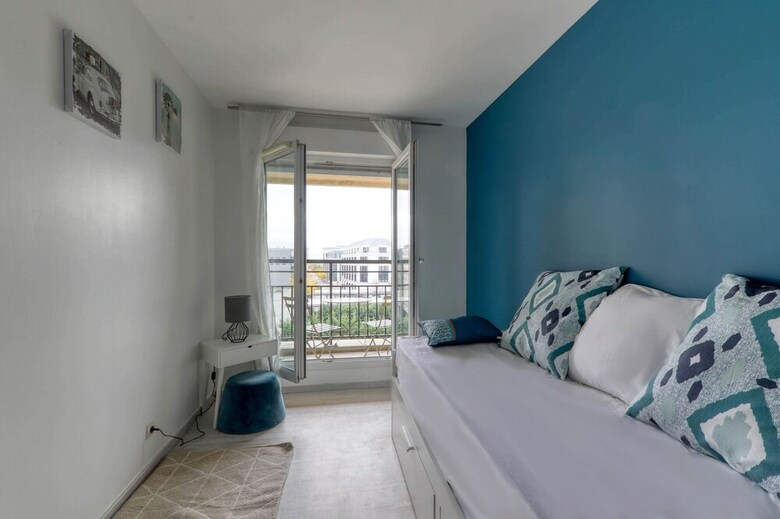 Victoria Apartment
